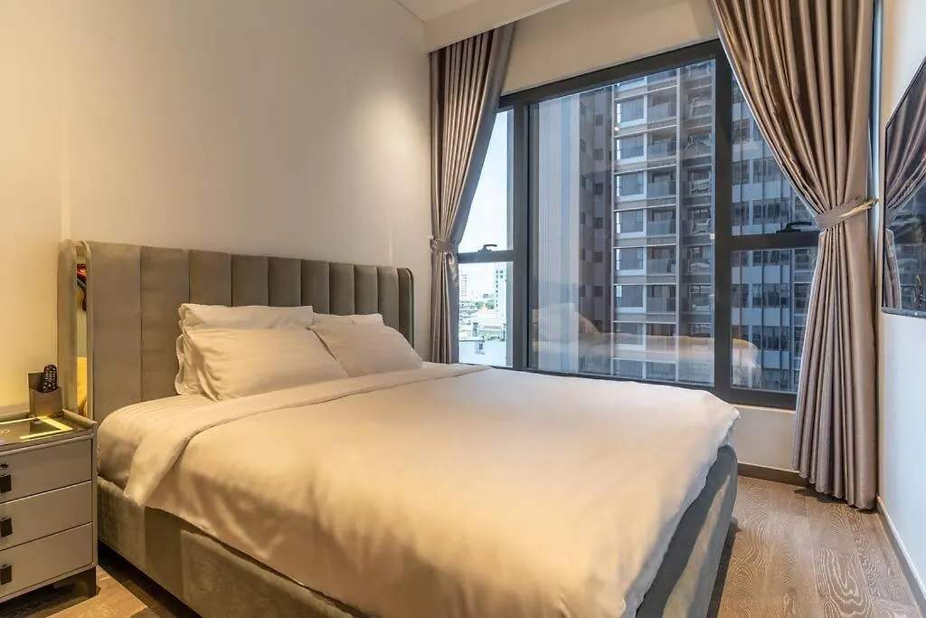 The Rixx Lavish Apartment In The Central Of Dist1 With Pool, Gym, Sauna, Jacuzzi, Kidsclub Ho Chi Minh City Vietnam