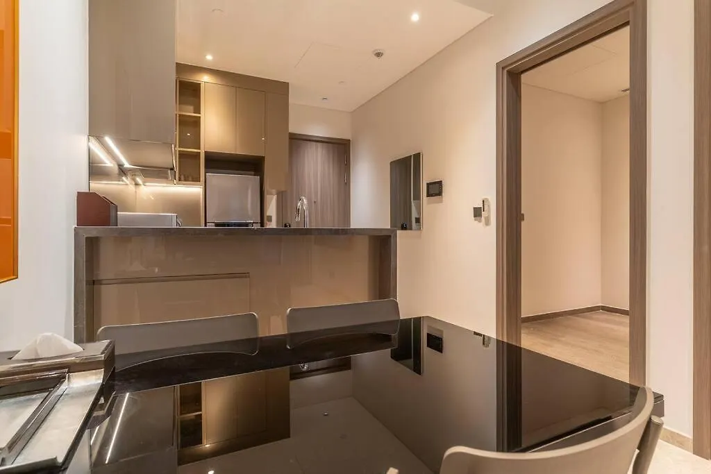 The Rixx Lavish Apartment In The Central Of Dist1 With Pool, Gym, Sauna, Jacuzzi, Kidsclub Ho Chi Minh-stad