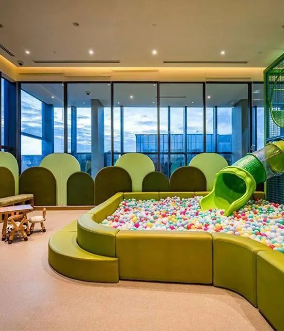 The Rixx Lavish Apartment In The Central Of Dist1 With Pool, Gym, Sauna, Jacuzzi, Kidsclub Ho Chi Minh-stad Vietnam